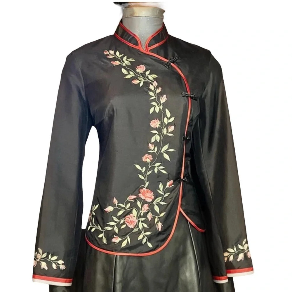 FUSION Traditional Chinese  SILK Embroidered Cheongsam Top/Jacket SIZE SMALL
